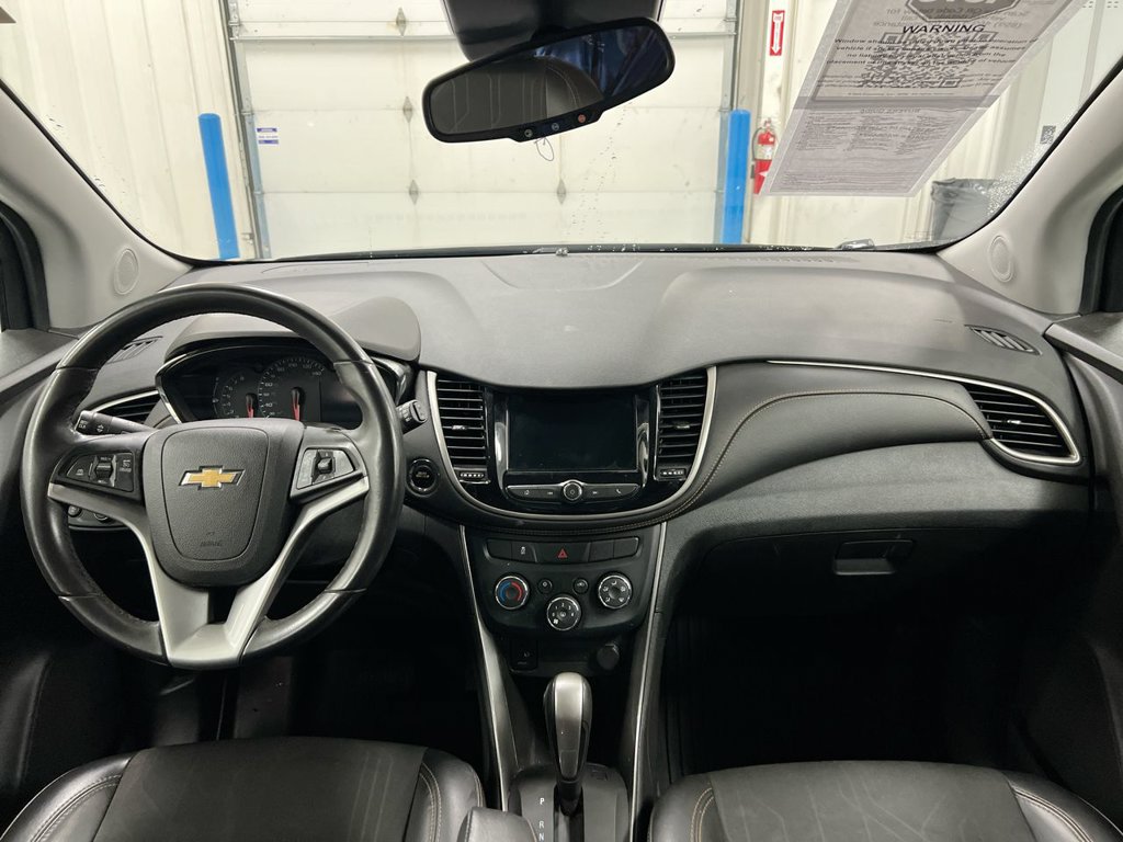 Used 2018 Chevrolet Trax LT w/ LT Convenience Package FWD image 10
