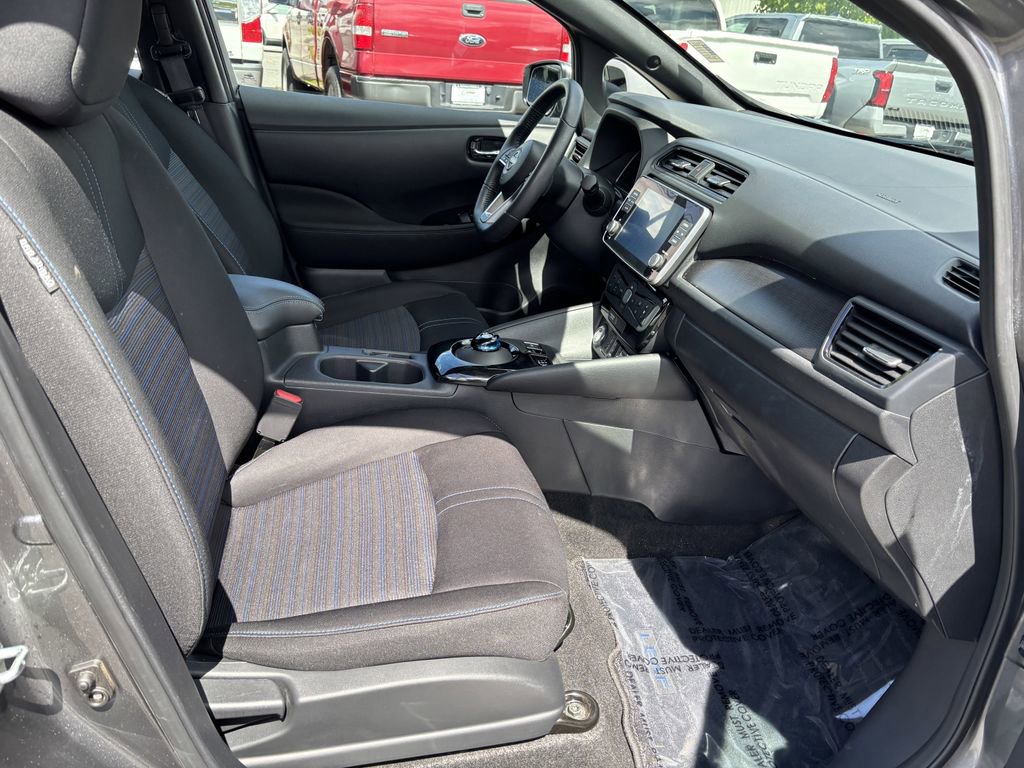 Used 2025 Nissan Leaf SV Plus FWD image 29