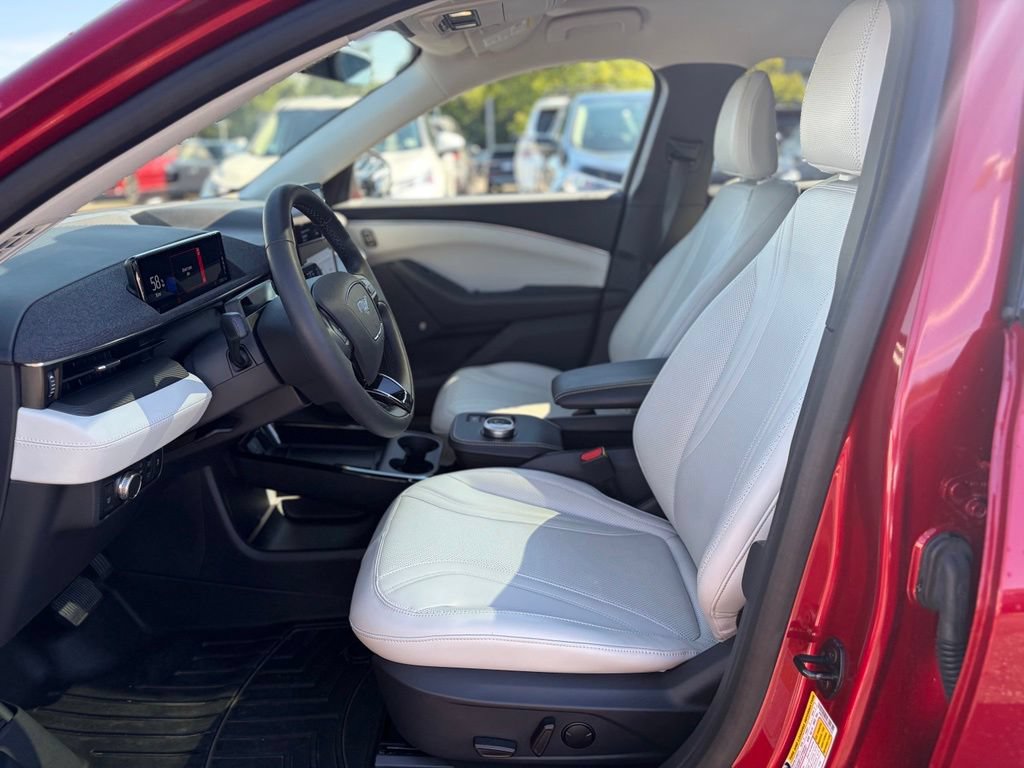 Used 2022 Ford Mustang Mach-E Premium AWD/4WD image 23