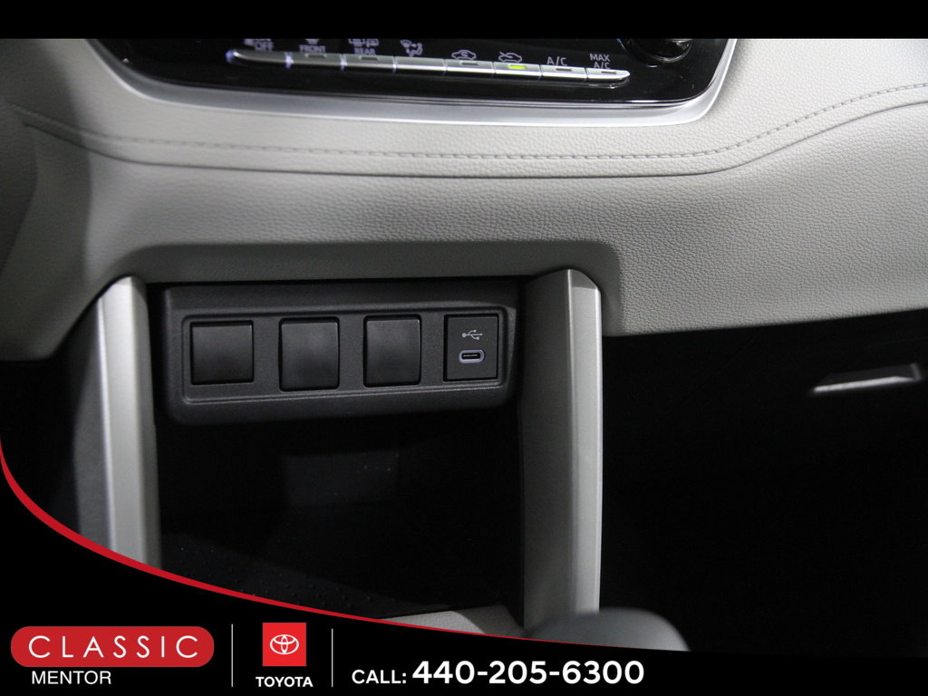 Certified 2025 Toyota Corolla Cross L image 14