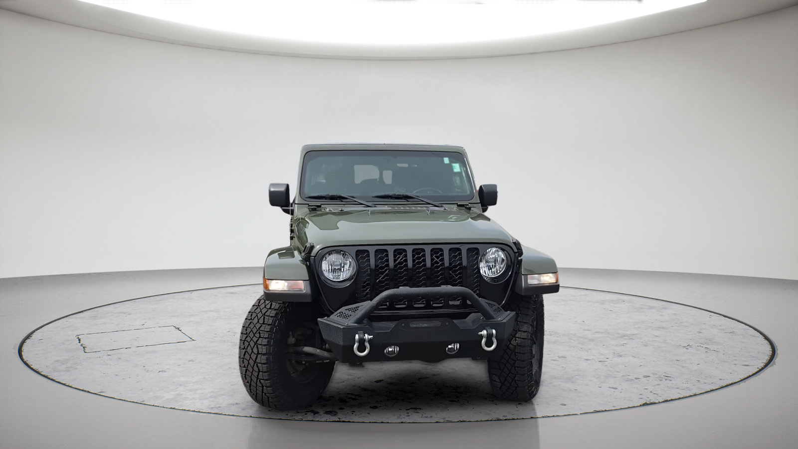 Used 2021 Jeep Gladiator Sport AWD/4WD image 2