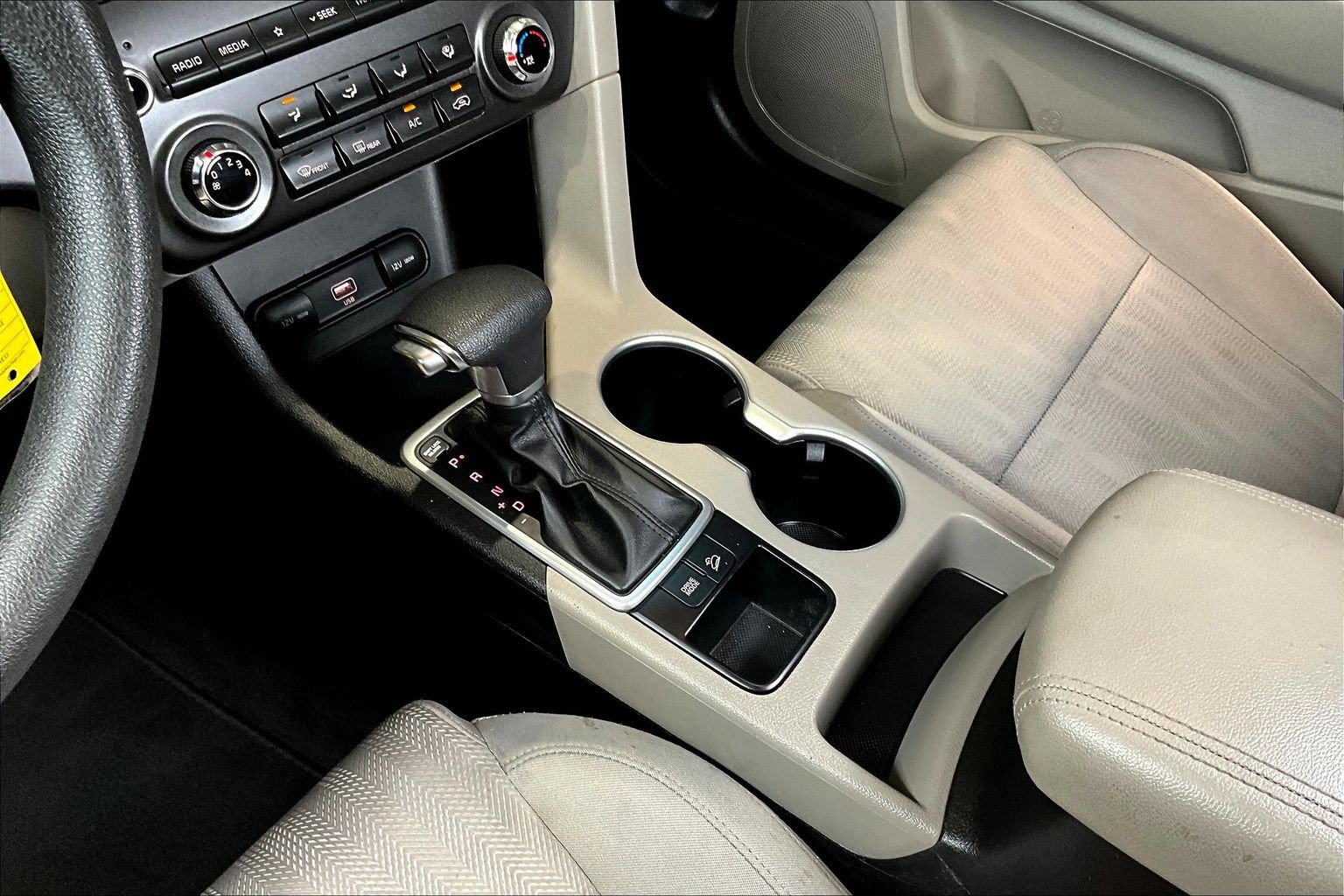 Used 2020 Kia Sportage LX FWD image 18