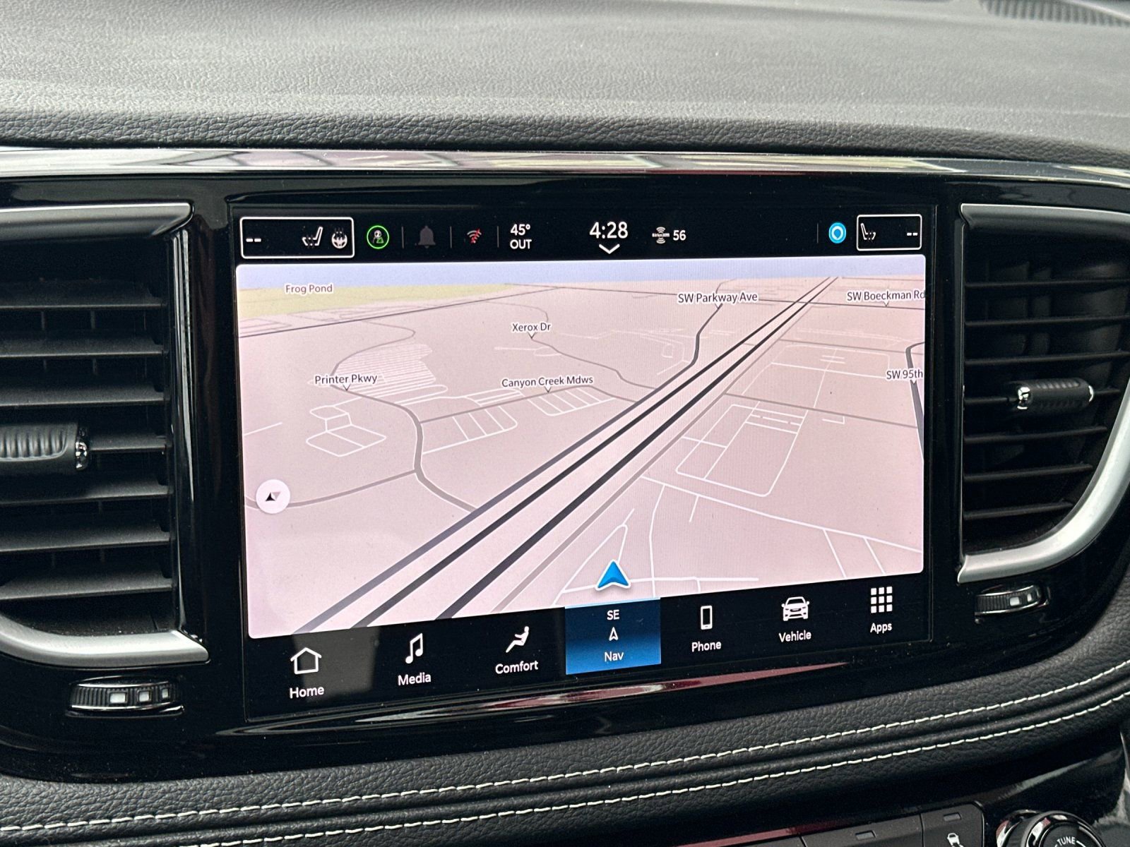 Used 2026 Chrysler Pacifica Limited image 18