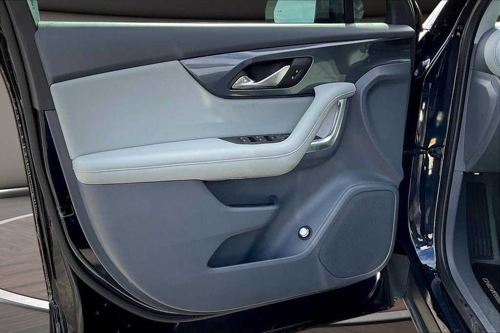 Used 2020 Chevrolet Blazer LT FWD image 23