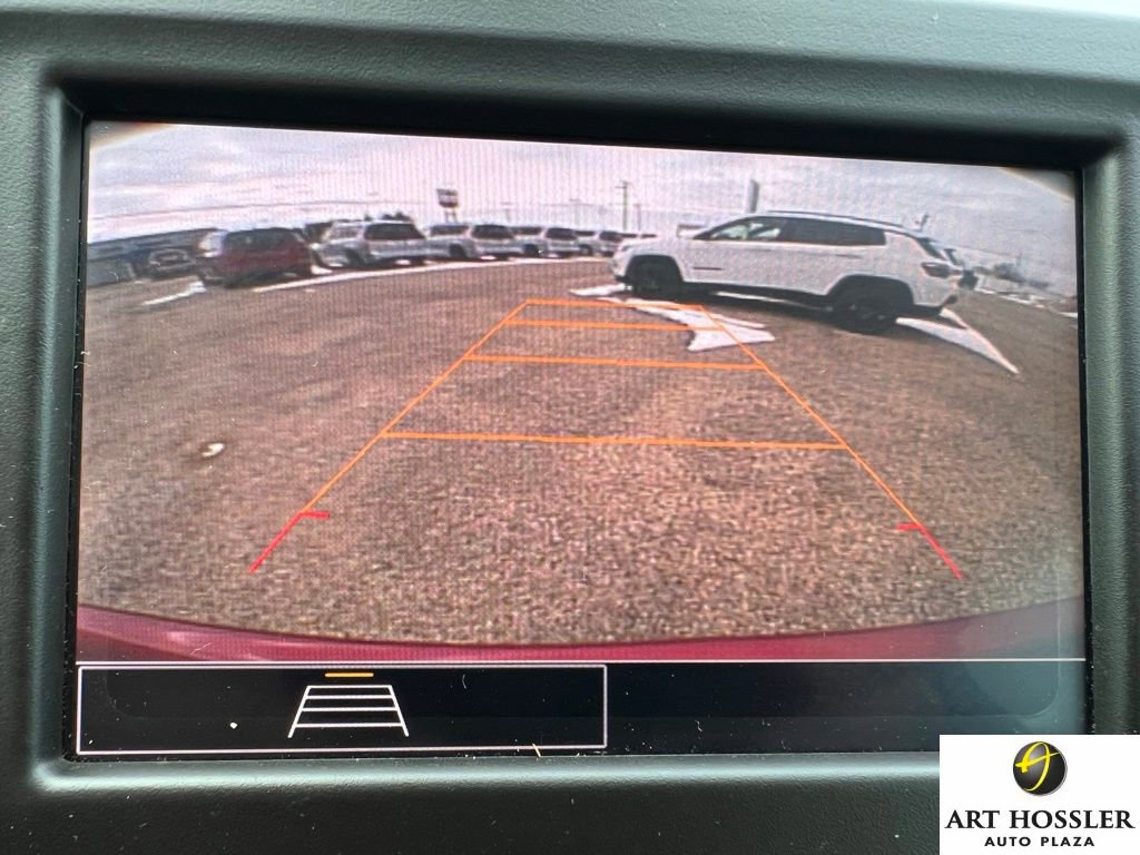 Used 2023 Chevrolet Equinox LT FWD image 34