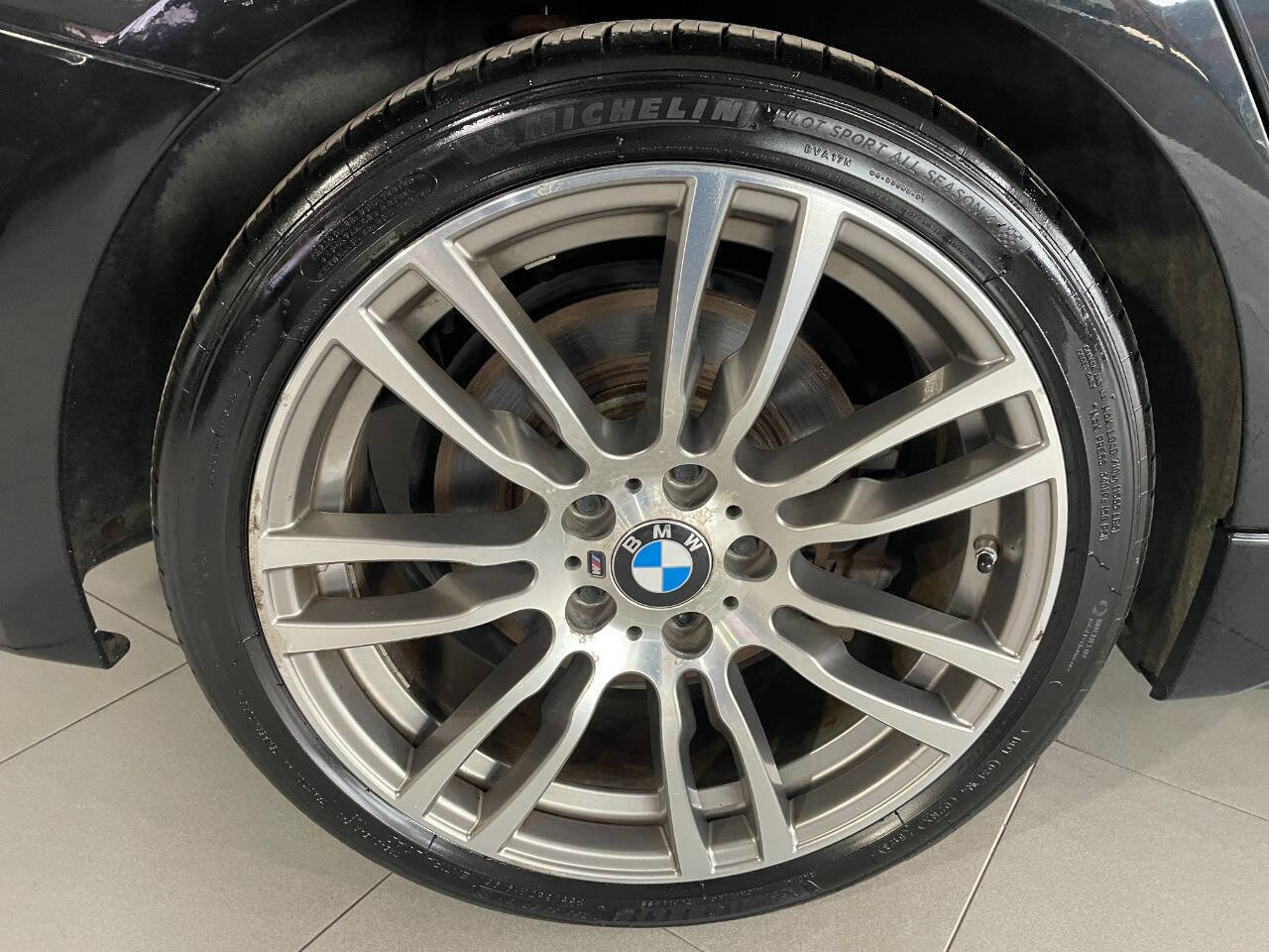 Used 2017 BMW 340i xDrive Sedan image 12