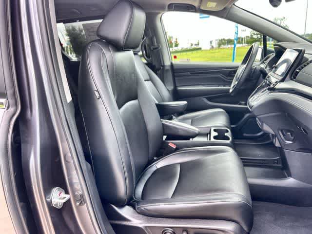 Certified 2024 Honda Odyssey Touring image 12