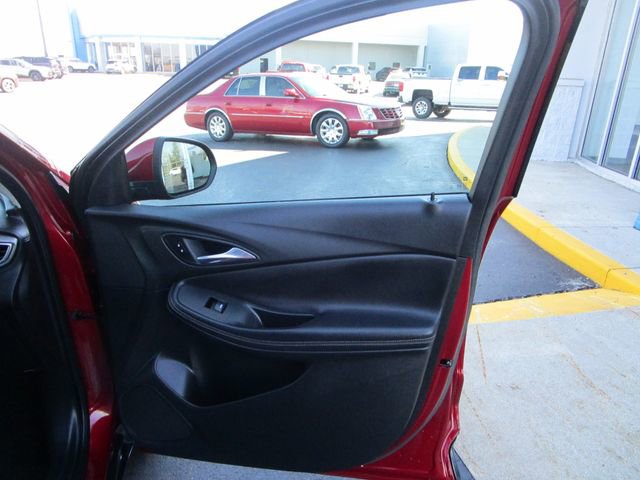 Used 2020 Buick Encore GX Essence w/ Experience Buick Package image 25