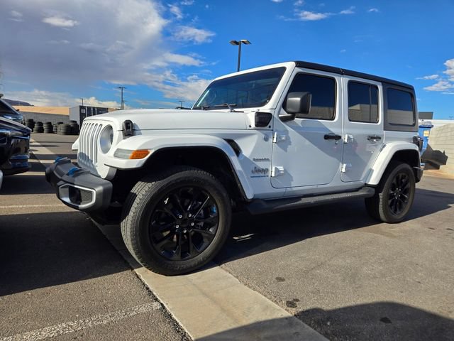 Used 2023 Jeep Wrangler Unlimited Sahara w/ Cold Weather Group AWD/4WD image 2