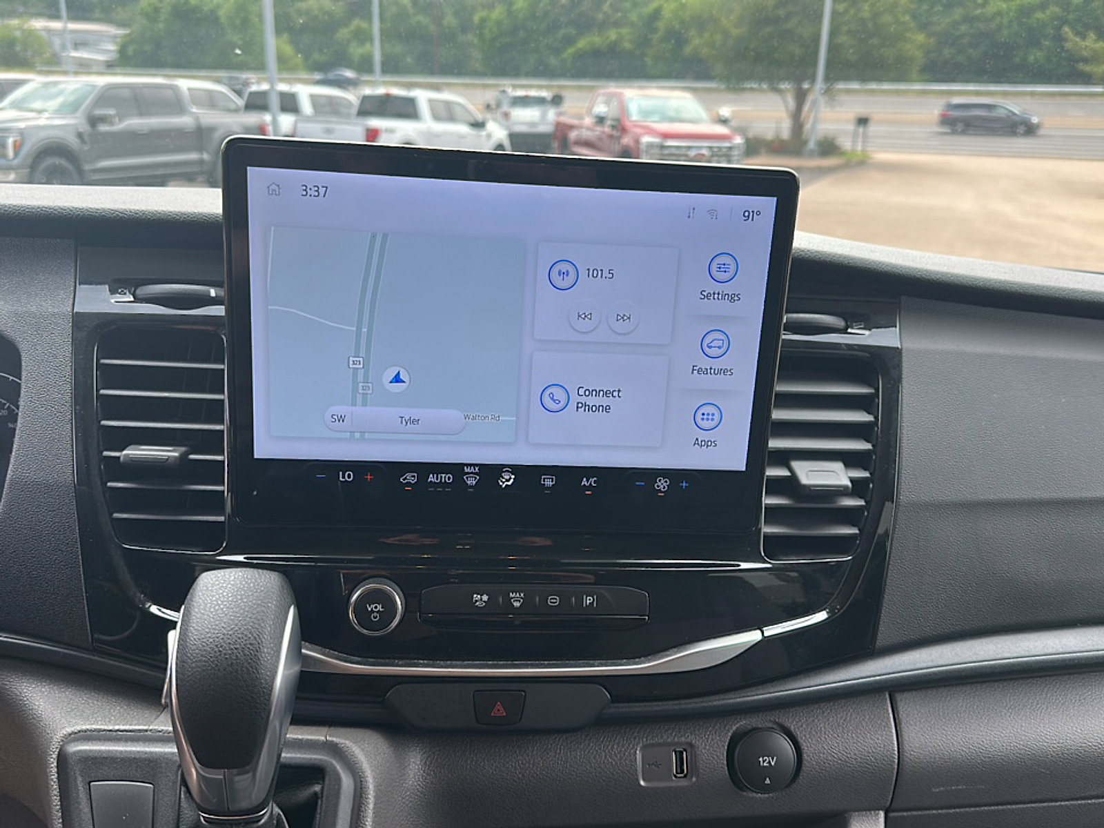 Used 2025 Ford Transit 350 XLT RWD image 14