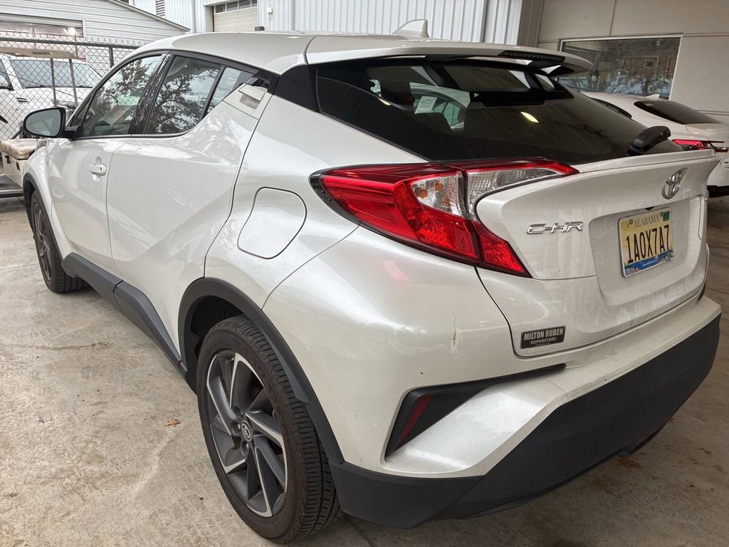Used 2022 Toyota C-HR Limited image 2