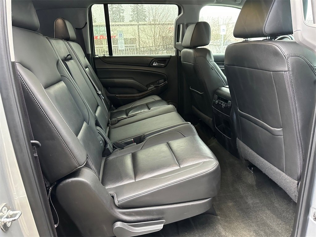 Used 2016 Chevrolet Suburban LT image 12