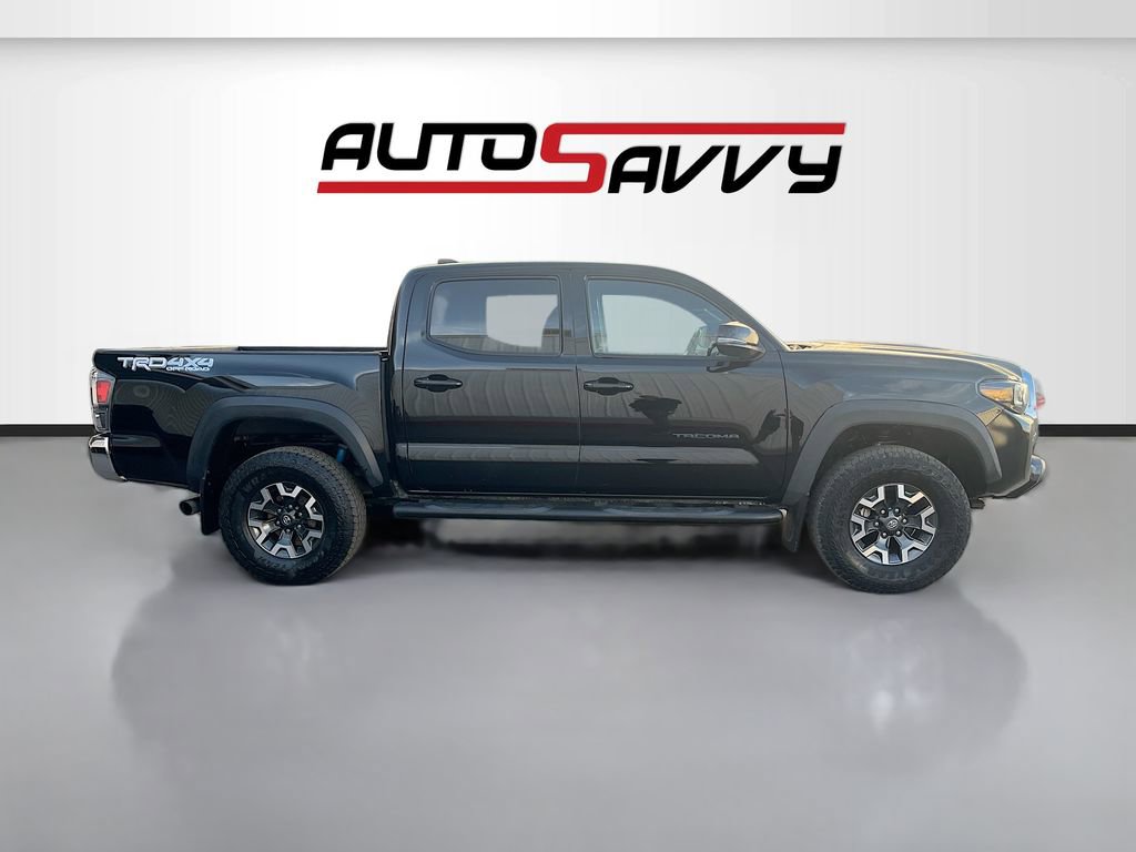 Used 2023 Toyota Tacoma TRD Off-Road w/ Black Out Package (TMS) AWD/4WD image 8