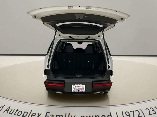 Used 2026 Hyundai Santa Fe SE FWD image 8