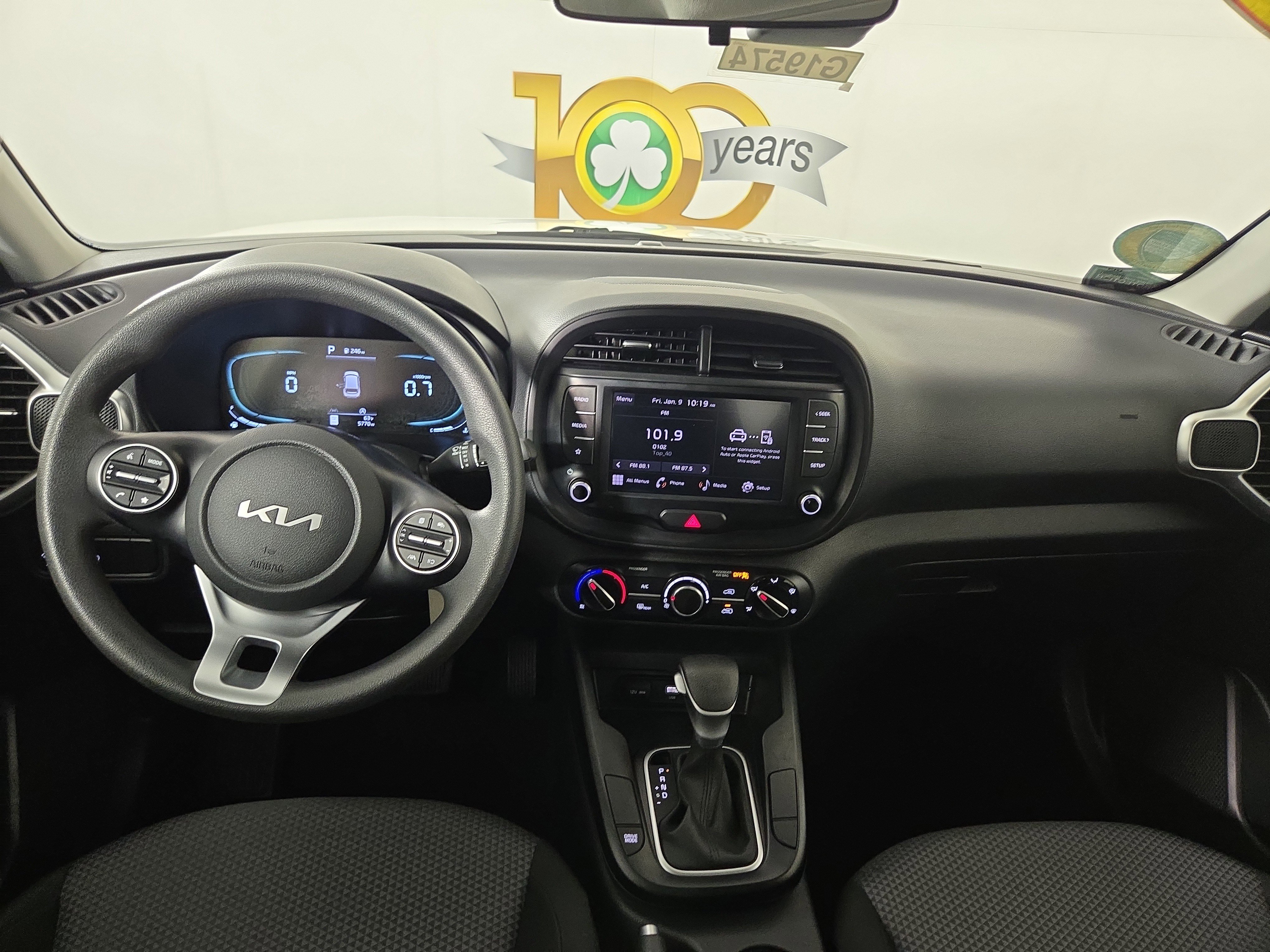 Used 2023 Kia Soul LX w/ LX Technology Package image 13