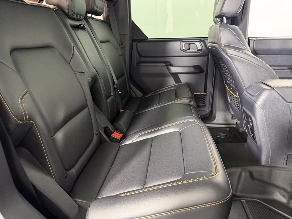 Used 2024 Ford Bronco Badlands AWD/4WD image 31