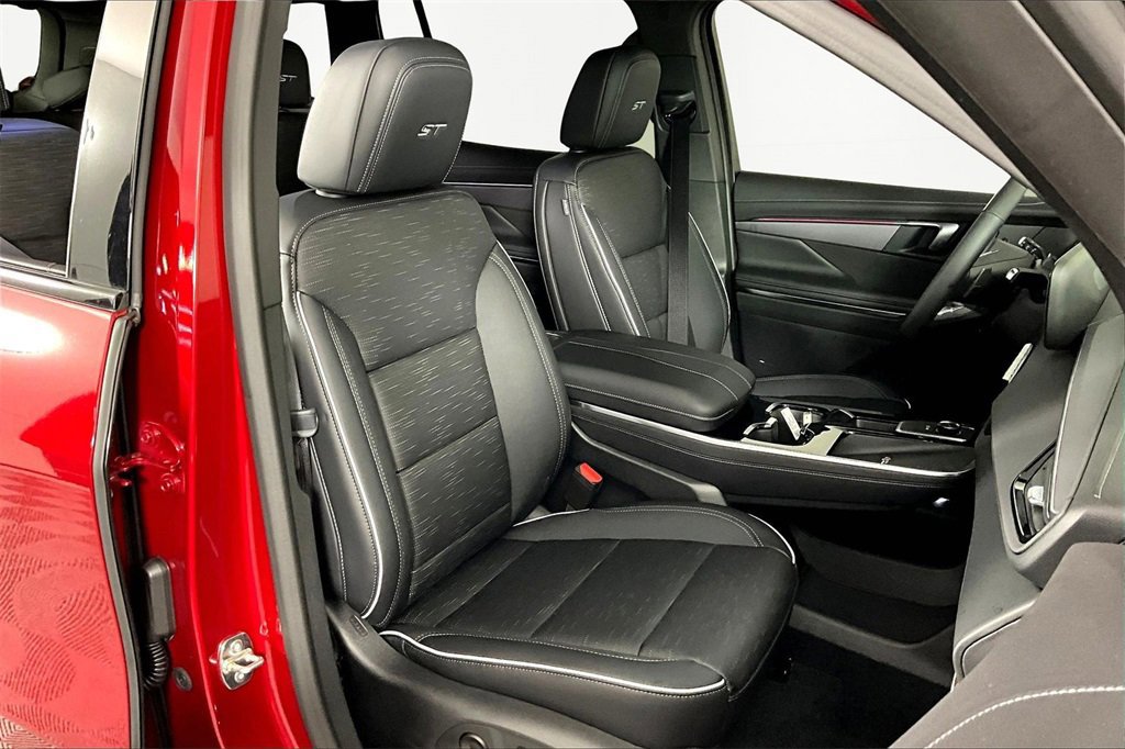 New 2026 Buick Enclave Sport Touring w/ Super Cruise Package image 11