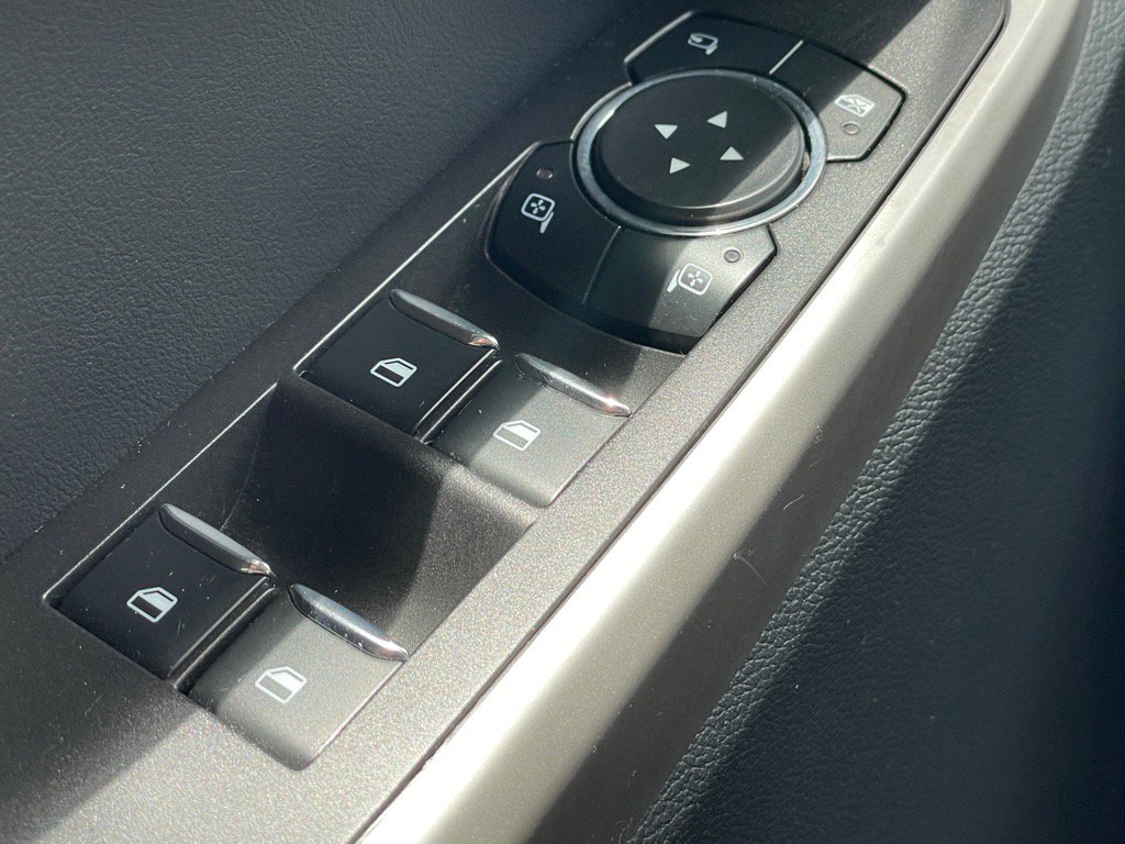 Used 2023 Ford Explorer Limited w/ Equipment Group 301A image 16