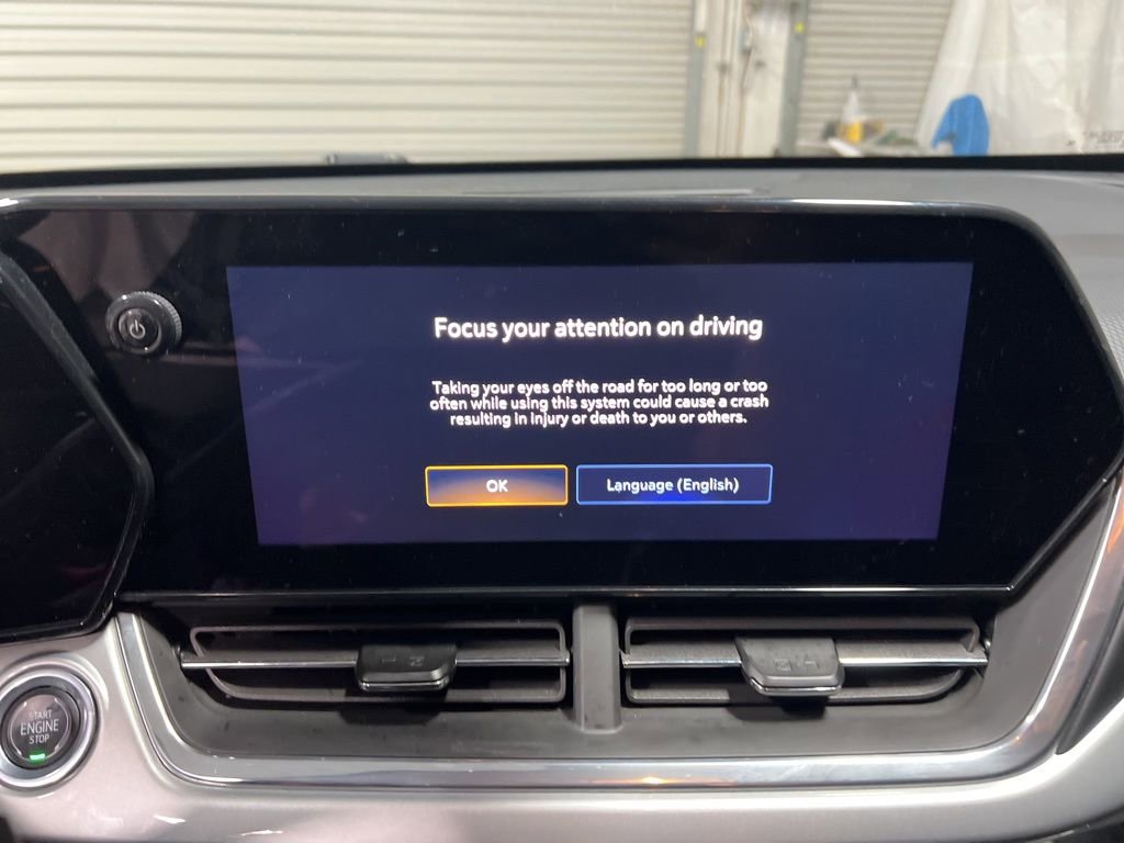 Used 2025 Chevrolet Trax LT image 26