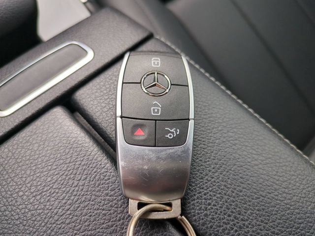 Used 2020 Mercedes-Benz GLB 250 4MATIC image 36