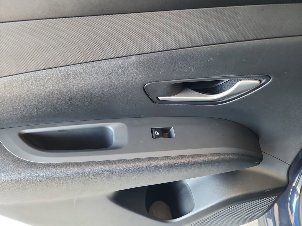 Used 2025 Hyundai Tucson SEL FWD image 37
