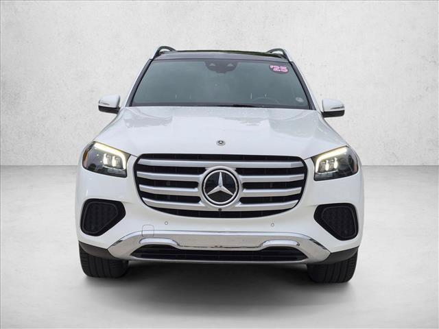 Used 2025 Mercedes-Benz GLS 450 4MATIC image 2