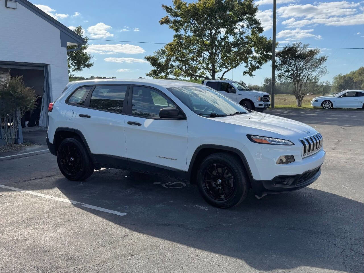 Used 2017 Jeep Cherokee Sport