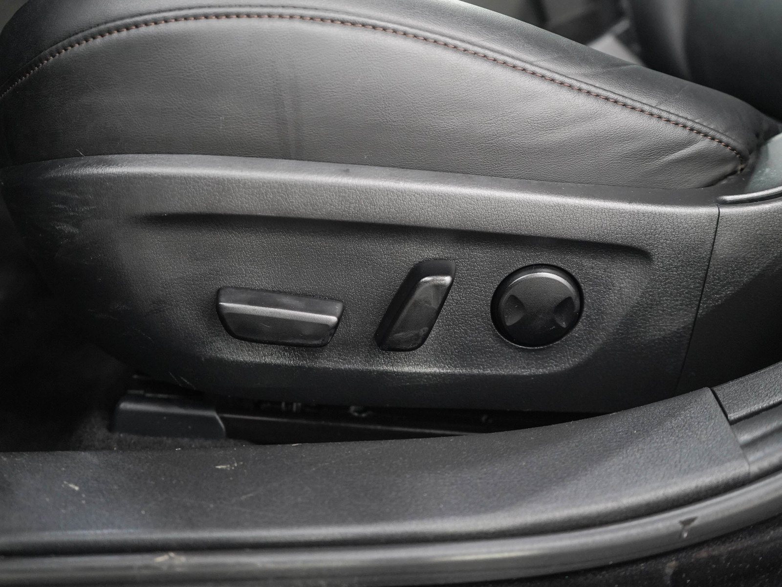 Used 2025 MAZDA MAZDA3 s FWD image 25