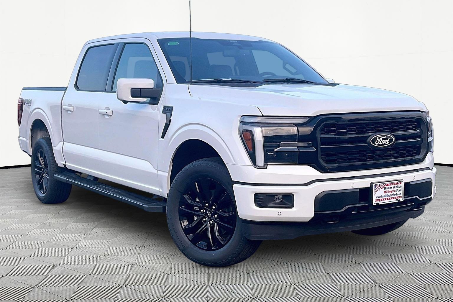 New 2025 Ford F150 Lariat w/ Equipment Group 501A Mid