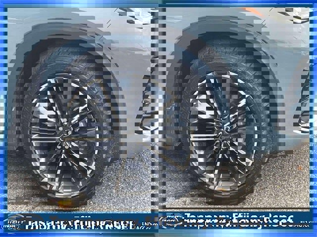 Used 2025 INFINITI QX55 Luxe w/ Cargo Package image 9