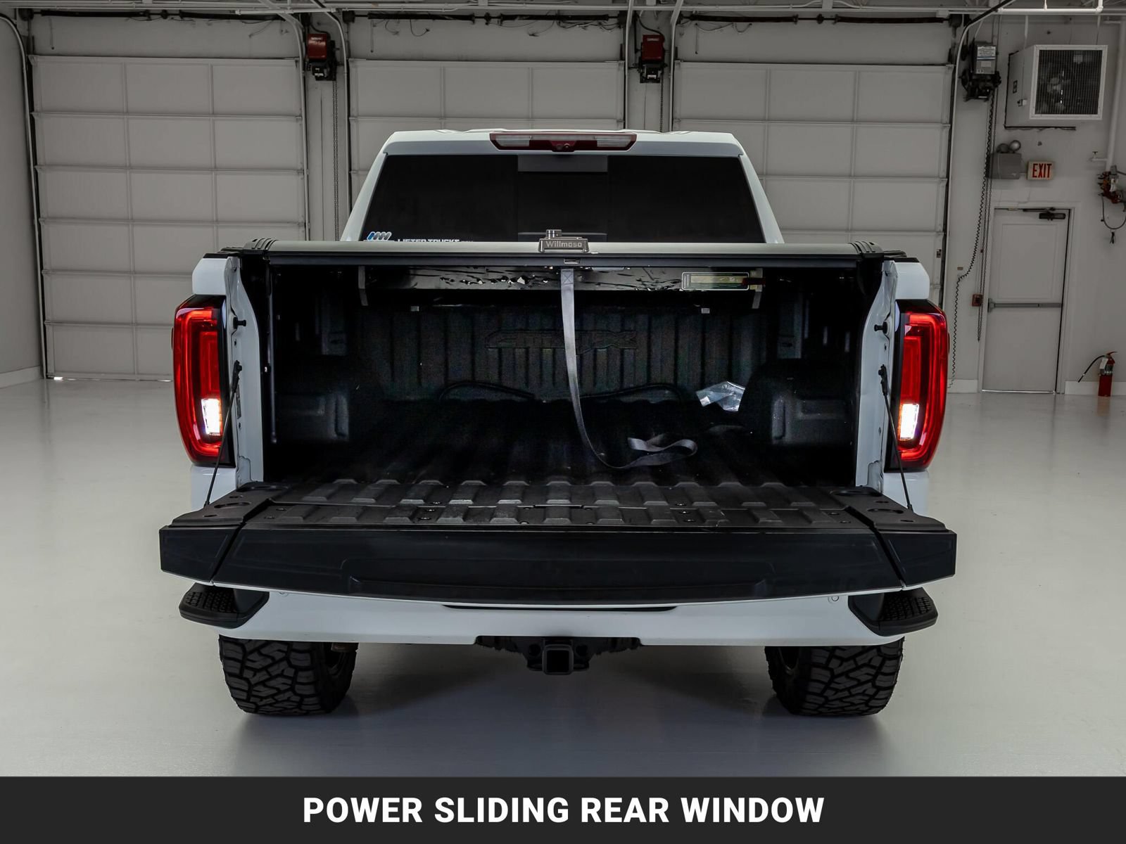 Used 2023 GMC Sierra 1500 AT4X AWD/4WD image 9