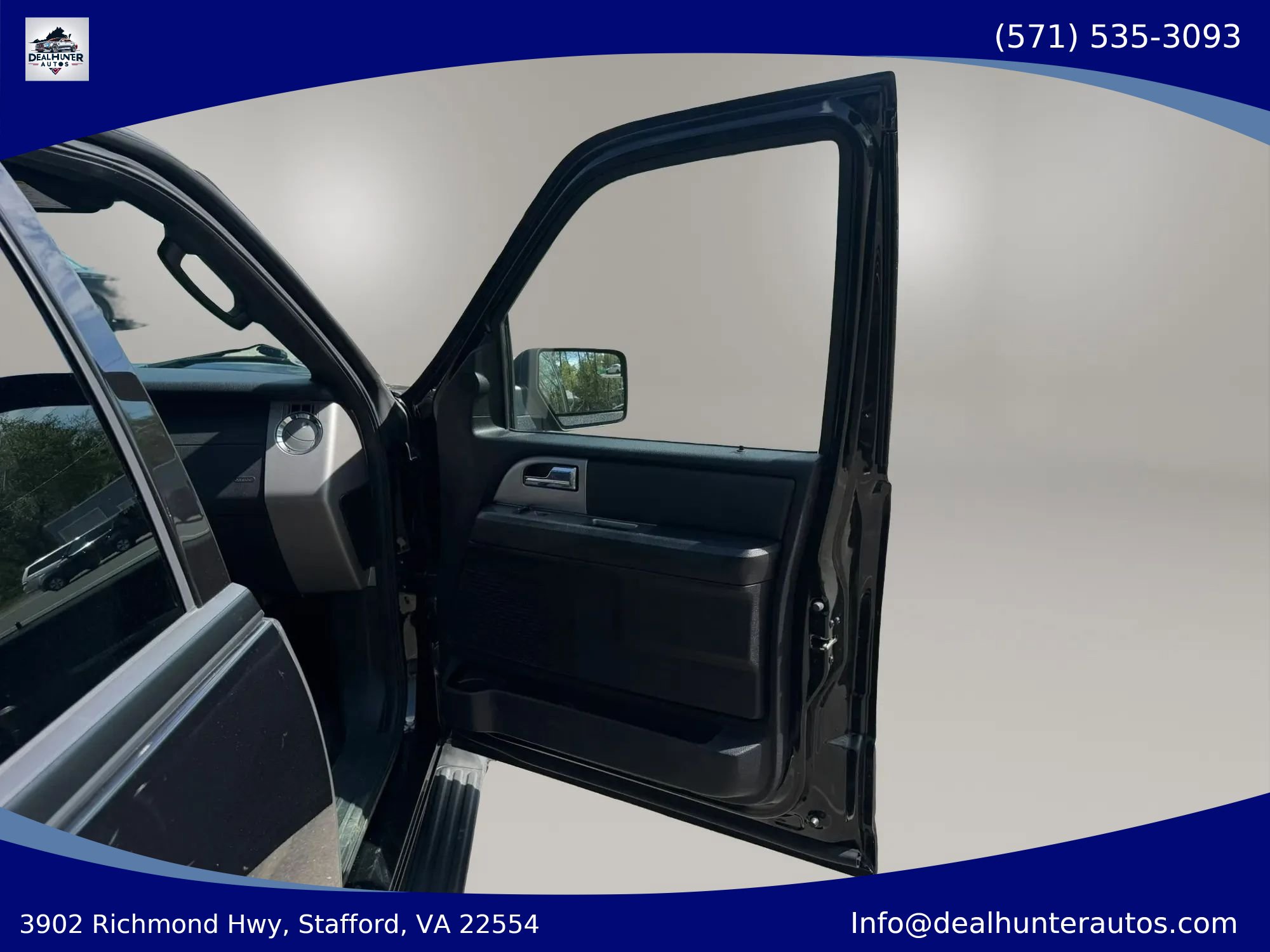 Used 2017 Ford Expedition XLT RWD image 11