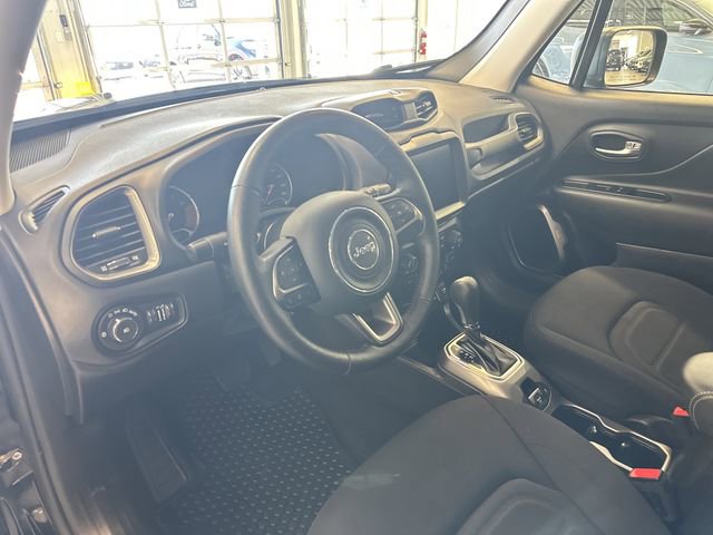 Used 2022 Jeep Renegade Latitude w/ Convenience Group AWD/4WD image 23