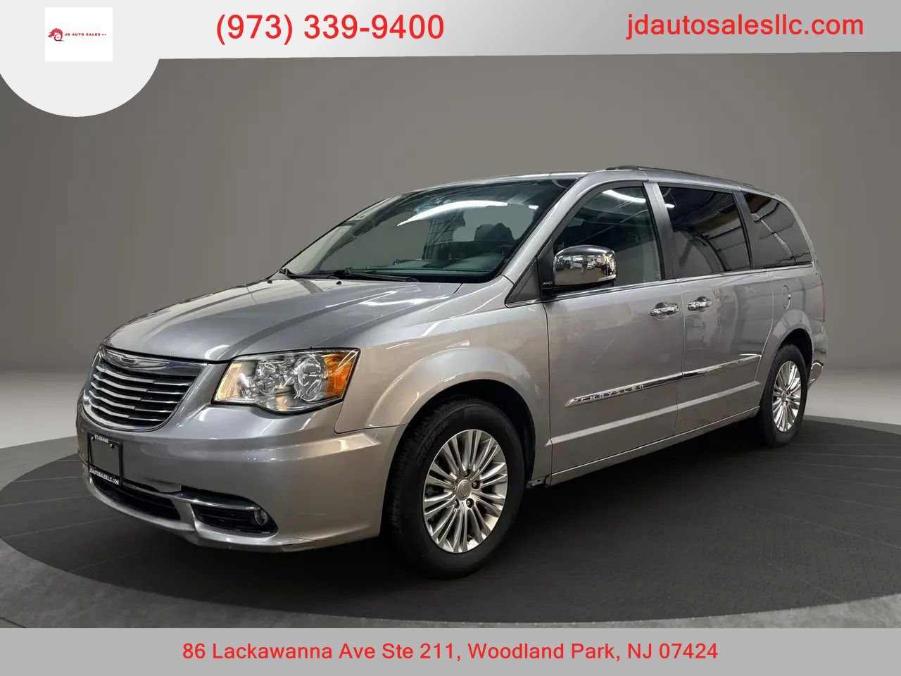 Used 2015 Chrysler Town & Country Touring-L w/ Driver Convenience Group