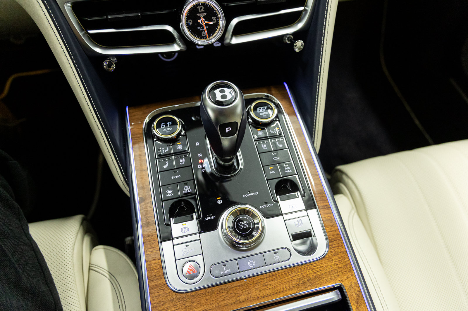 Certified 2026 Bentley Flying Spur V8 AWD/4WD image 31