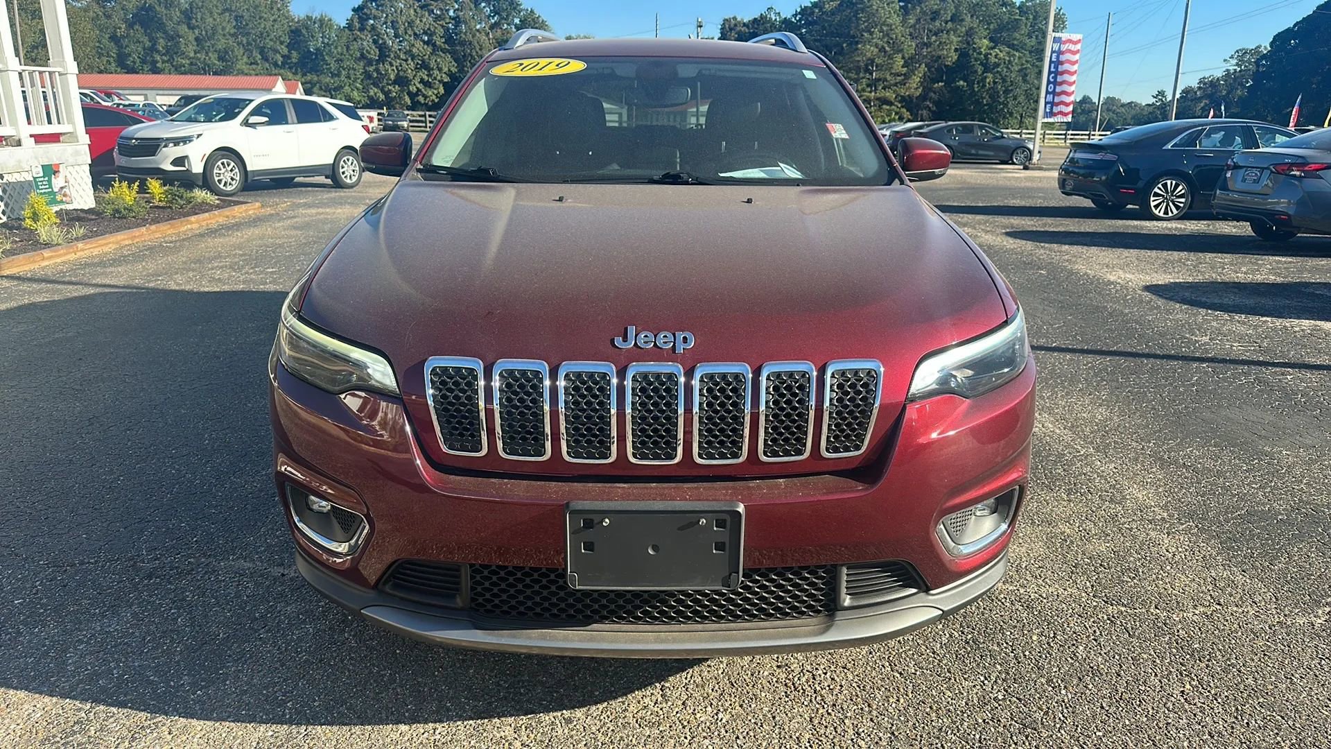 Used 2019 Jeep Cherokee Limited FWD image 2