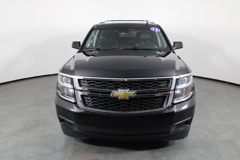 Used 2019 Chevrolet Suburban LT RWD image 12