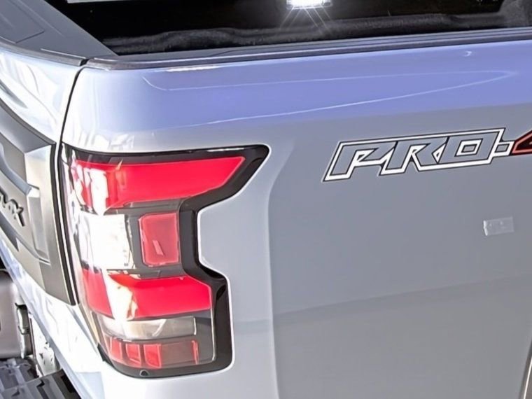 New 2026 Nissan Frontier PRO-4X w/ Pro-4x Convenience Package AWD/4WD image 13