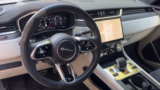 Certified 2023 Jaguar F-PACE SVR AWD/4WD image 6
