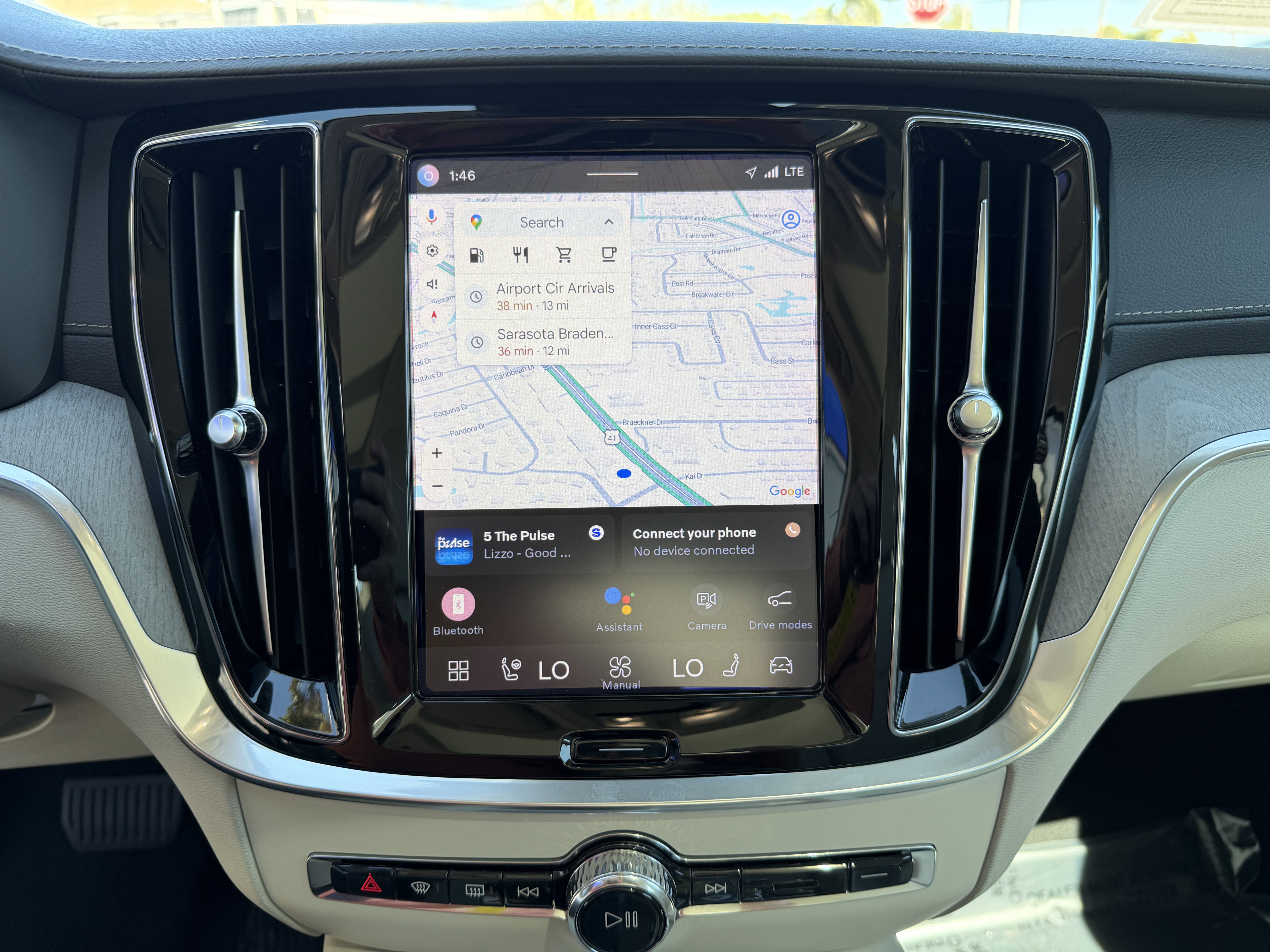 Certified 2023 Volvo S60 B5 Ultimate w/ Climate Package image 20