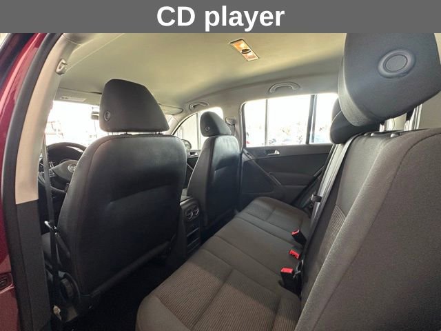 Used 2014 Volkswagen Tiguan S image 14