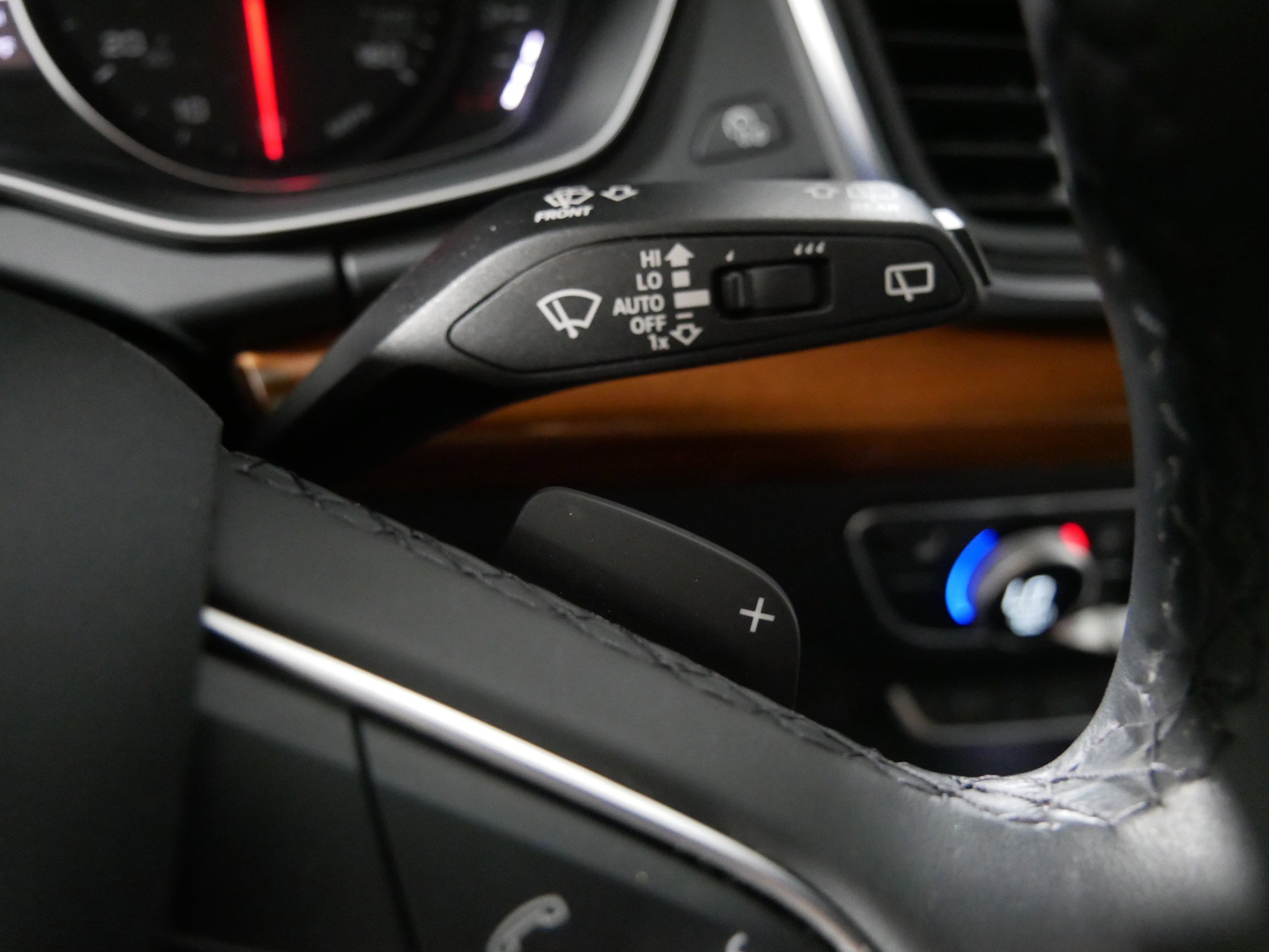 Used 2023 Audi Q5 2.0T Premium w/ Convenience Package image 30