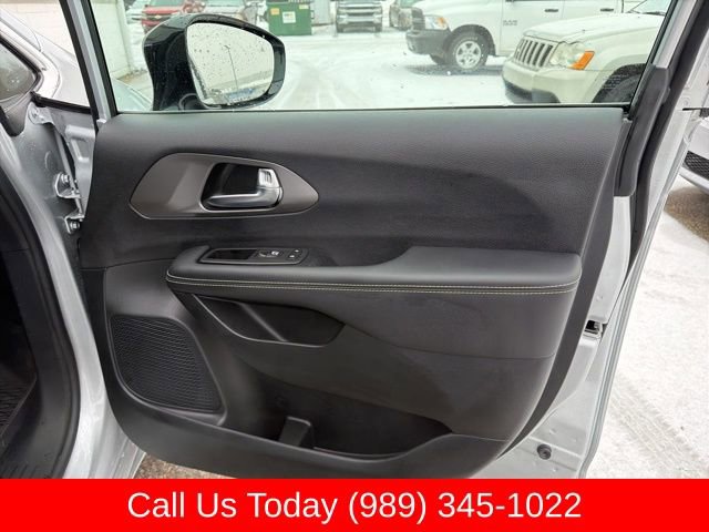 New 2026 Chrysler Voyager LX FWD image 36