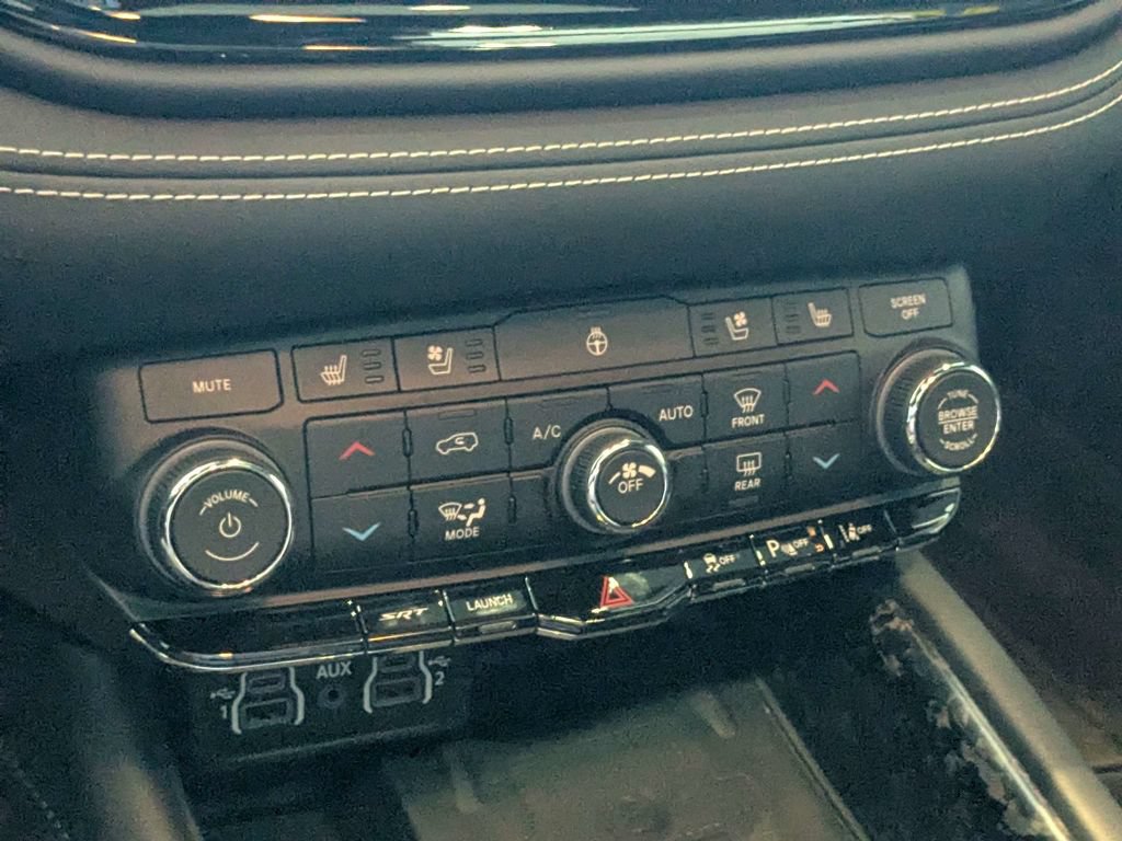 Used 2024 Dodge Durango SRT AWD/4WD image 40