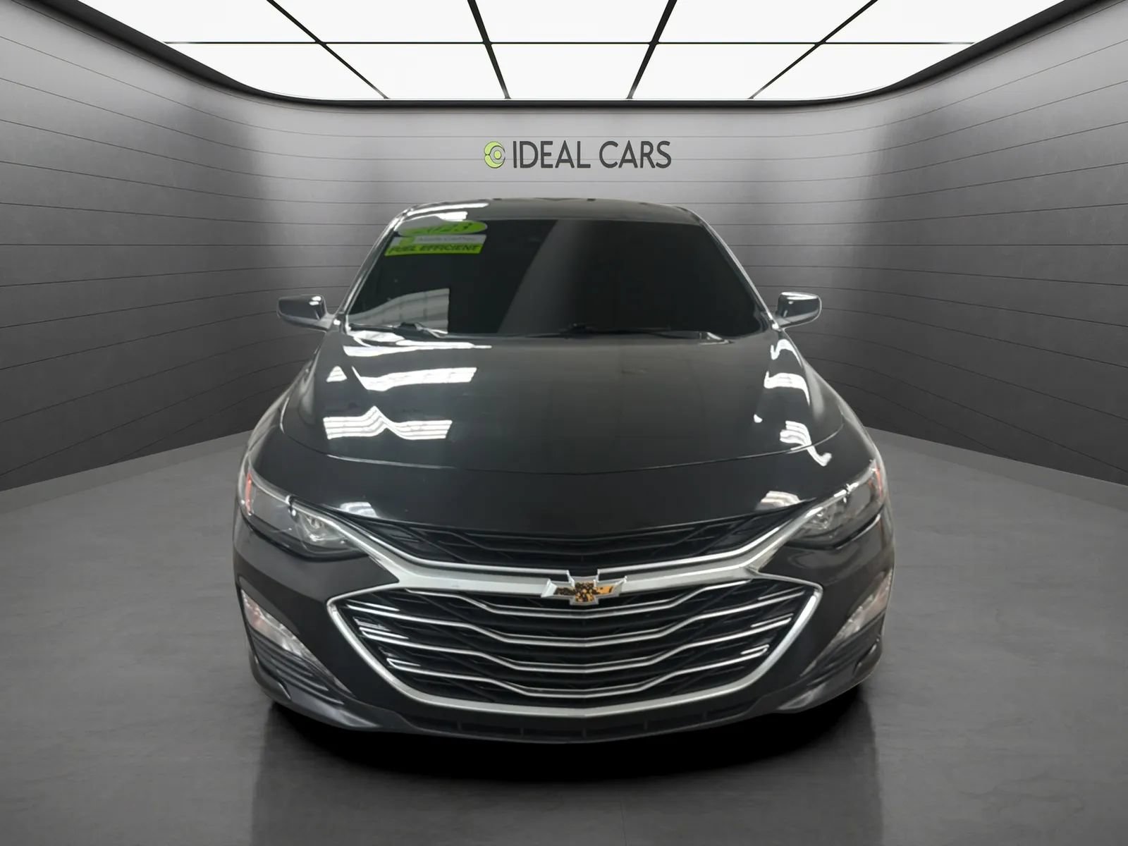 Used 2023 Chevrolet Malibu LT FWD image 2