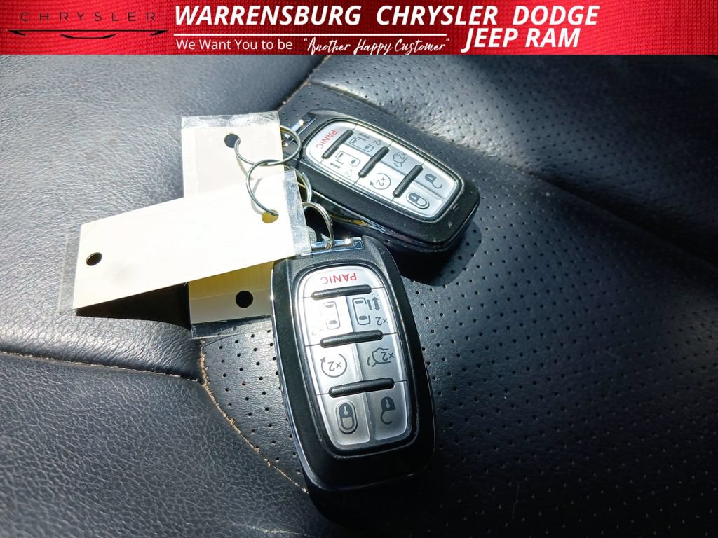Used 2018 Chrysler Pacifica Touring-L w/ Advanced Safetytec Group FWD image 27