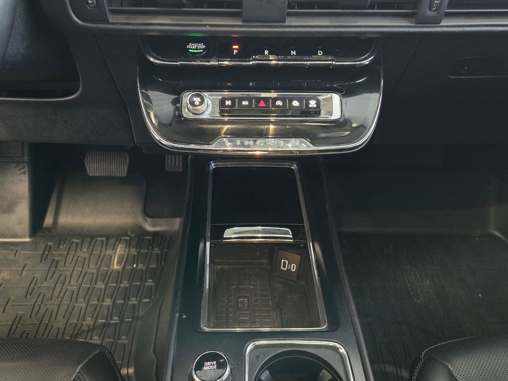 Used 2023 Lincoln Corsair AWD w/ Equipment Group 101A image 20