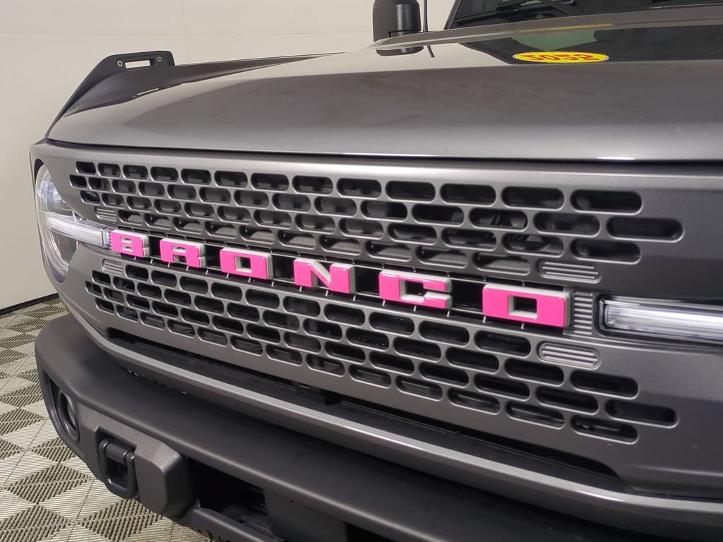 Used 2025 Ford Bronco Badlands AWD/4WD image 13