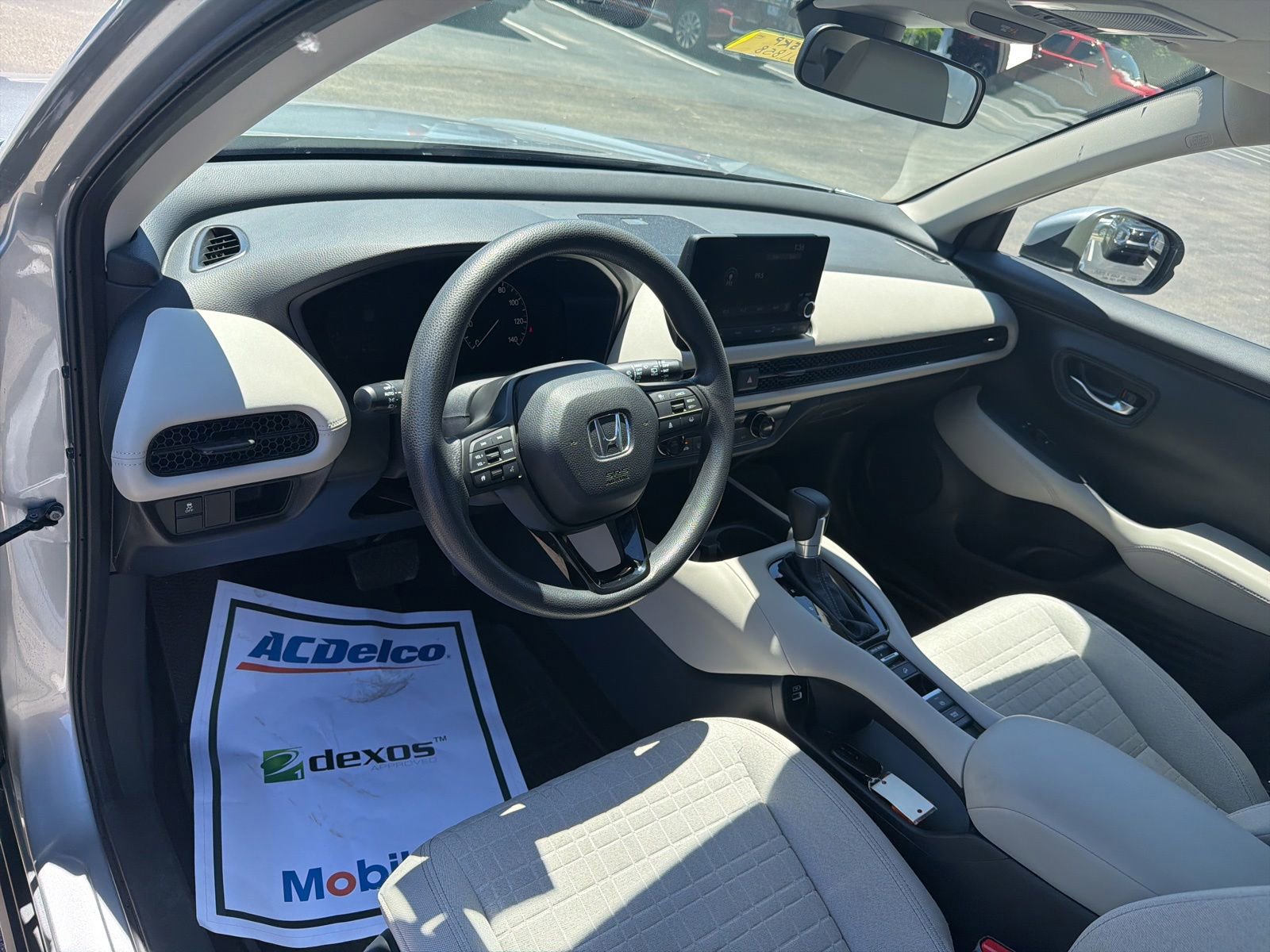 Used 2023 Honda HR-V LX image 10