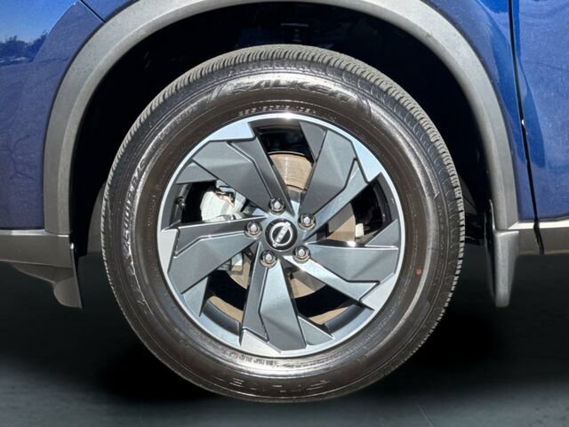 Used 2026 Nissan Rogue SV FWD image 31